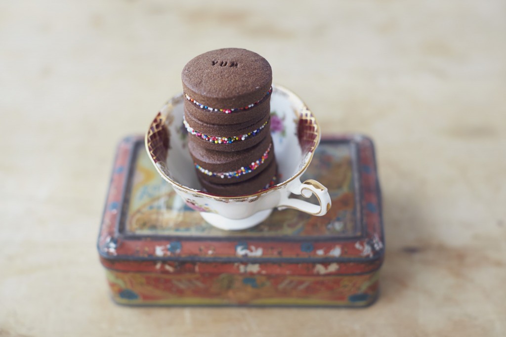 0214_BeesBakery_London0526 1